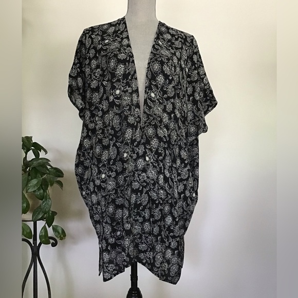 FOREVER 21 DUSTER - Picture 2 of 8